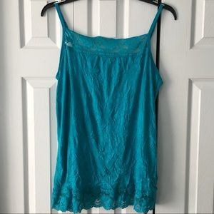 Maurice’s Turquoise Crinkled Tank size 2 (20/22)